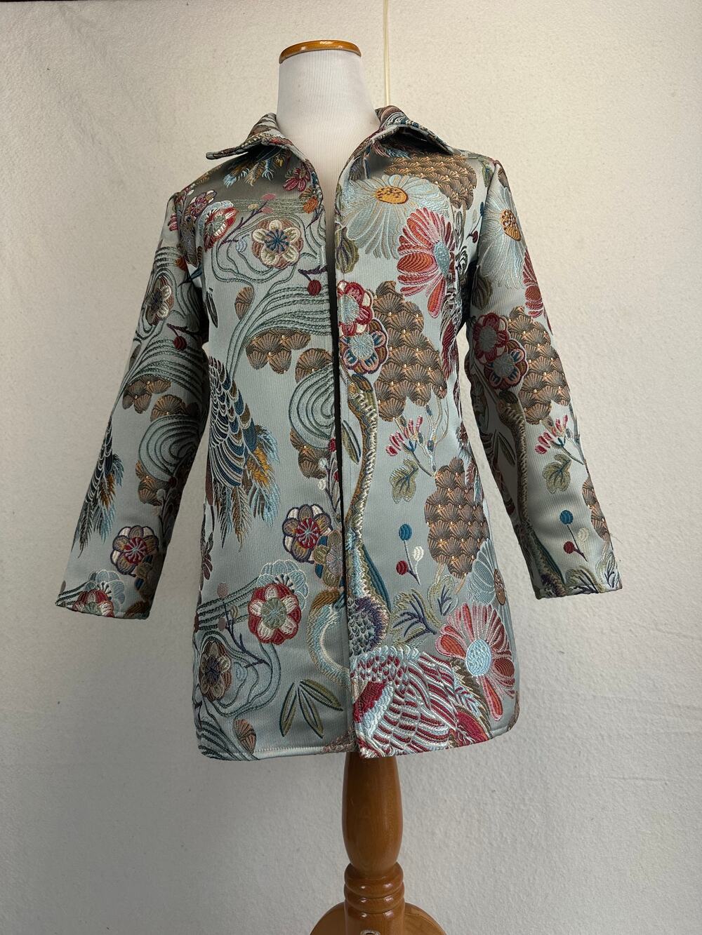 Grace Chuang New York Embroidered Satin Jacket Multi-Color Size Small Luxury